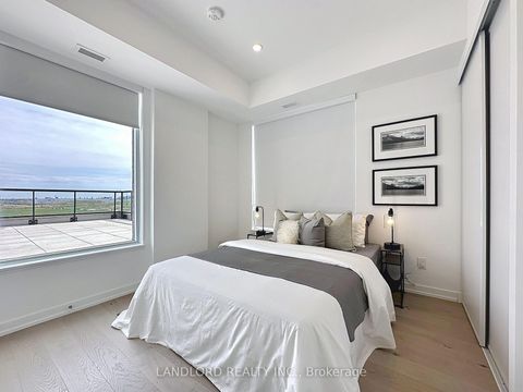 Photo 13 at 1202 - 3100 Keele Street, CFB, Toronto