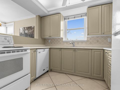 Photo 12 at 309 - 30 Elm Avenue, Moore Park, Toronto