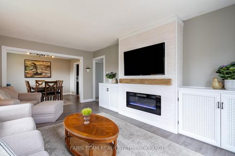 Photo 13 at 20 Carol Road, Allandale Heights, Barrie