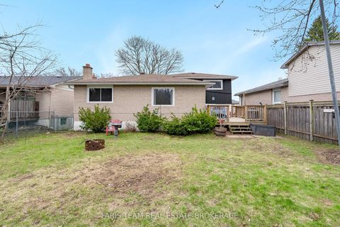 Photo 30 at 20 Carol Road, Allandale Heights, Barrie