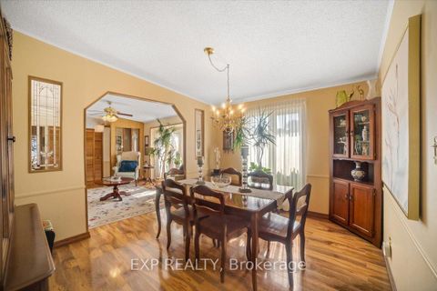 Photo 2 at 36 Juno Crescent, Sutton & Jackson's Point, Georgina