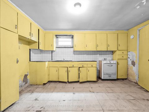 Photo 31 at 12 Invermay Avenue, Clanton Park, Toronto