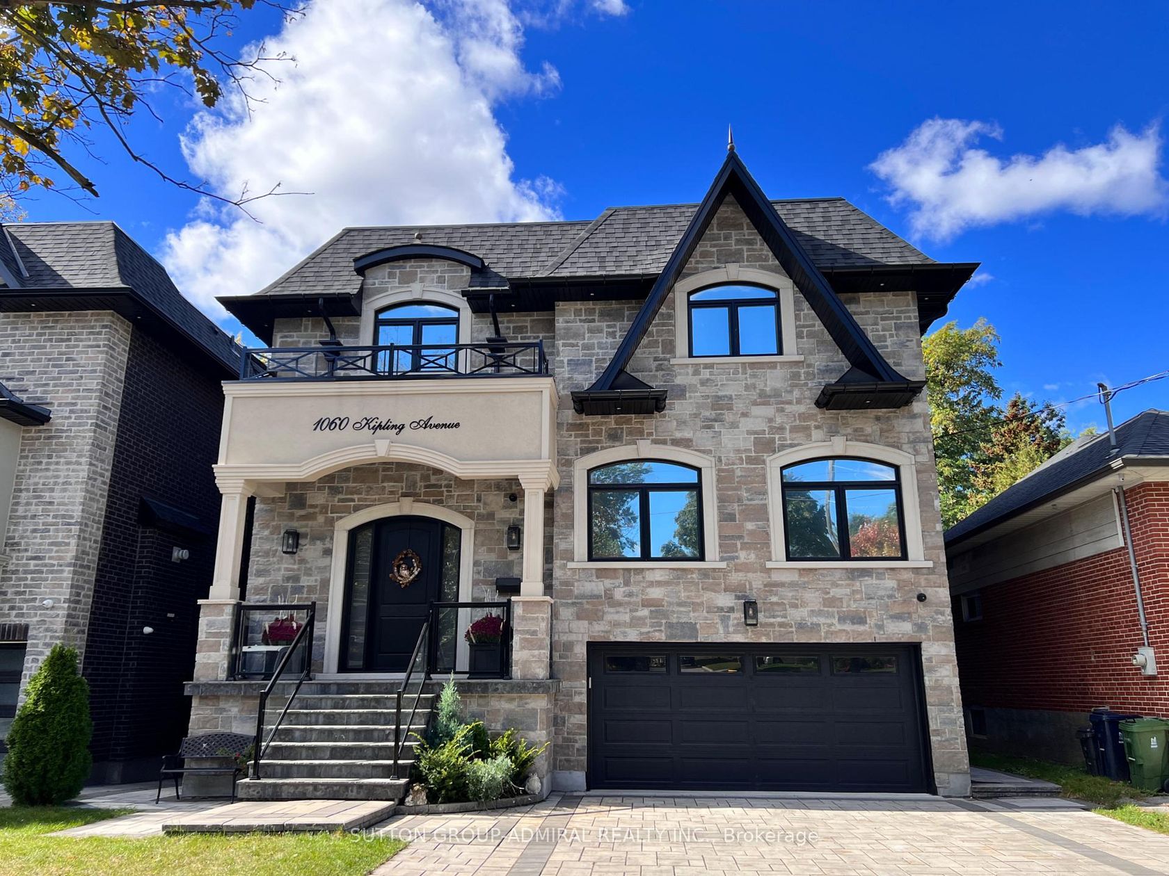 1060 Kipling Avenue, City Centre West, Toronto photo number 2