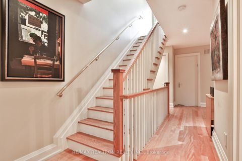 Photo 20 at 51B Foxley Street, Bellwoods, Toronto