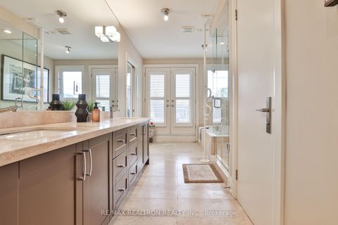Photo 26 at 51B Foxley Street, Bellwoods, Toronto