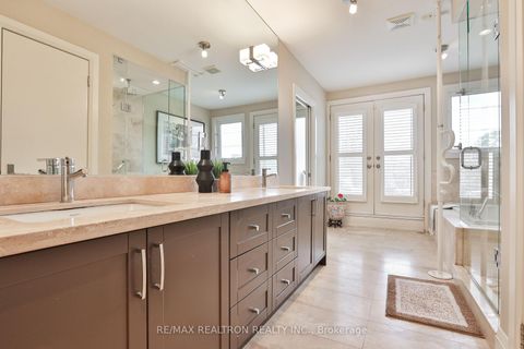 Photo 27 at 51B Foxley Street, Bellwoods, Toronto