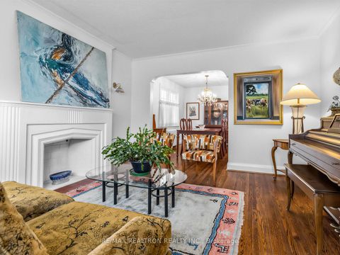 Photo 4 at 12 New Haven Drive, Forest Hill North, Toronto
