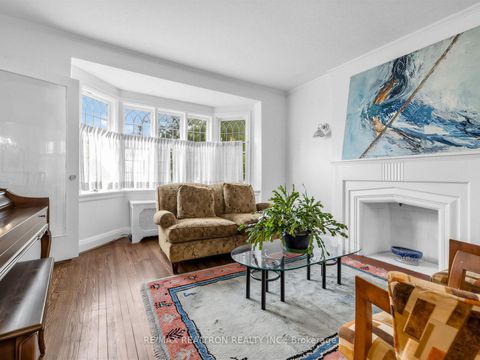 Photo 5 at 12 New Haven Drive, Forest Hill North, Toronto