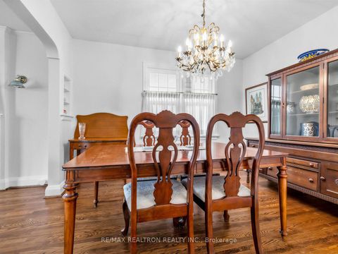 Photo 12 at 12 New Haven Drive, Forest Hill North, Toronto