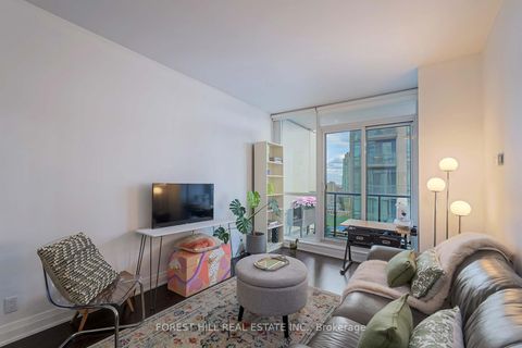 Photo 5 at 1505 - 530 St Clair Avenue W, Cedarvale, Toronto