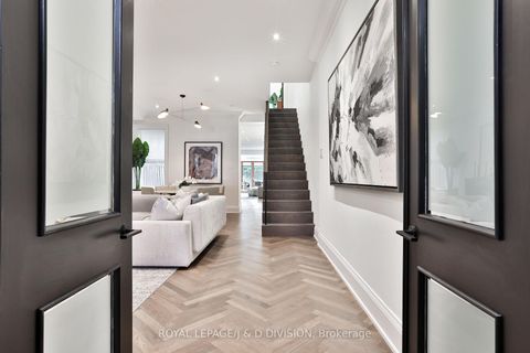 Photo 2 at 69 Sullivan Street, Chinatown, Toronto