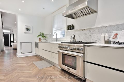 Photo 16 at 69 Sullivan Street, Chinatown, Toronto