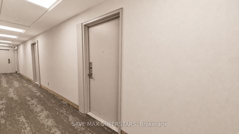 Photo 6 at 611 - 681 Yonge Street, Painswick South, Barrie