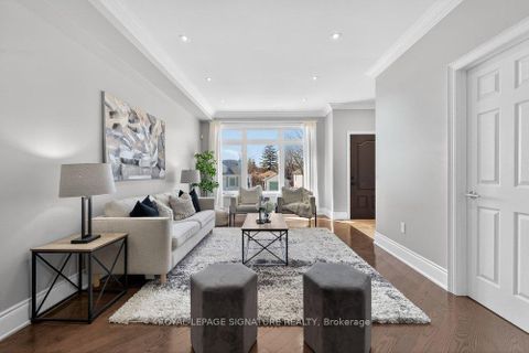 Photo 4 at 61B Bexhill Avenue, Birchmount, Toronto