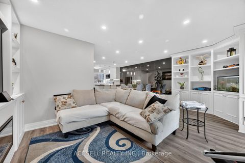 Photo 10 at 159 - 50 Scarborough Golf Club Road, Scarborough Village, Toronto