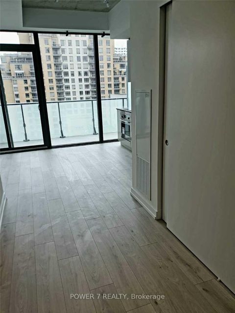 Photo 8 at 911 - 161 Roehampton Avenue, Mount Pleasant East, Toronto