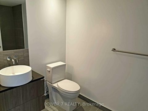 Photo 9 at 911 - 161 Roehampton Avenue, Mount Pleasant East, Toronto