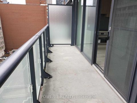 Photo 12 at 911 - 161 Roehampton Avenue, Mount Pleasant East, Toronto