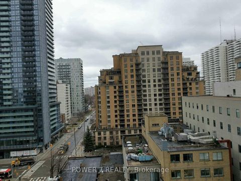 Photo 13 at 911 - 161 Roehampton Avenue, Mount Pleasant East, Toronto