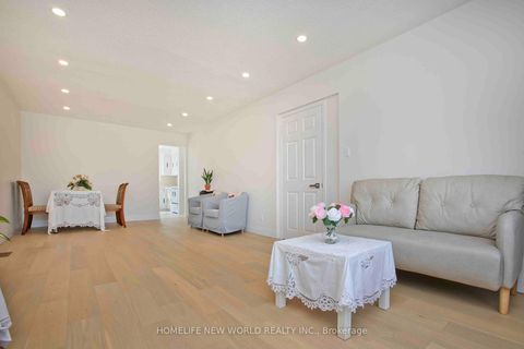 Photo 4 at 93 Corinthian Boulevard, L'Amoreaux, Toronto