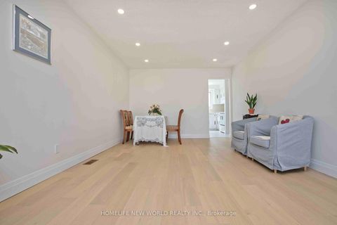 Photo 7 at 93 Corinthian Boulevard, L'Amoreaux, Toronto