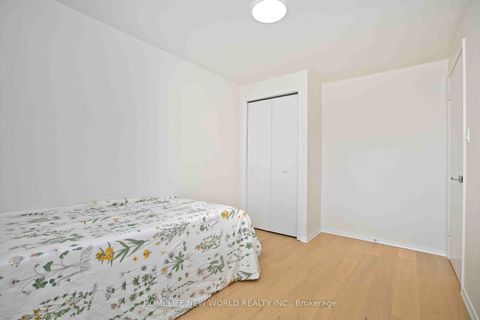 Photo 17 at 93 Corinthian Boulevard, L'Amoreaux, Toronto