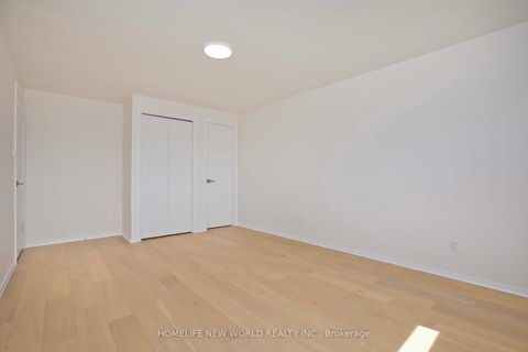 Photo 21 at 93 Corinthian Boulevard, L'Amoreaux, Toronto