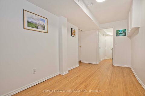 Photo 23 at 93 Corinthian Boulevard, L'Amoreaux, Toronto