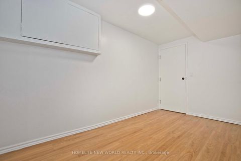 Photo 24 at 93 Corinthian Boulevard, L'Amoreaux, Toronto
