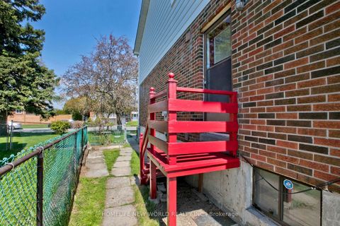 Photo 33 at 93 Corinthian Boulevard, L'Amoreaux, Toronto