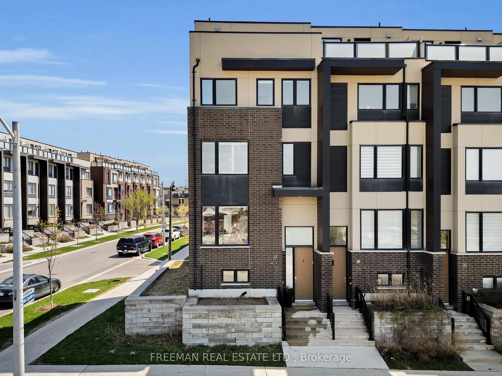 17 Locust Lodge Gardens, CFB, Toronto 