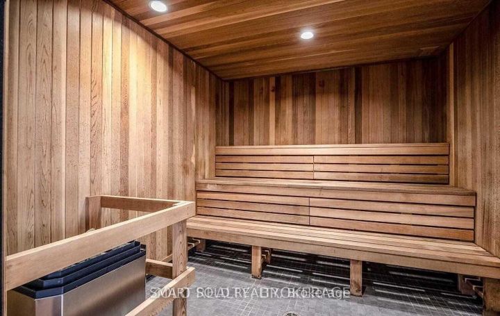Photo 17 at 510 - 121 Mcmahon Drive, Bayview Village, Toronto