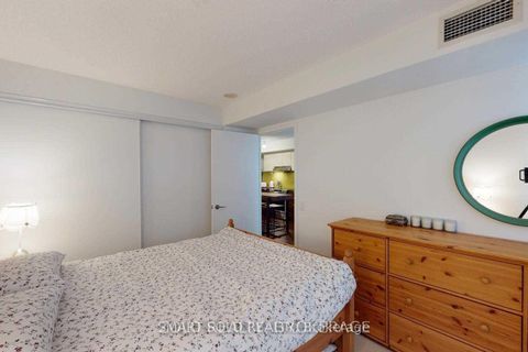 Photo 6 at 510 - 121 Mcmahon Drive, Bayview Village, Toronto