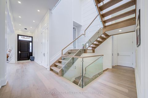 Photo 8 at 170 Spring Garden Avenue, Willowdale East, Toronto