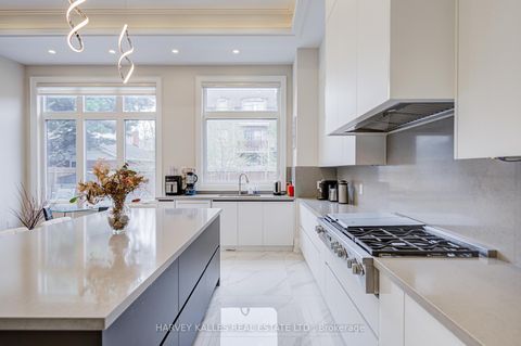 Photo 12 at 170 Spring Garden Avenue, Willowdale East, Toronto