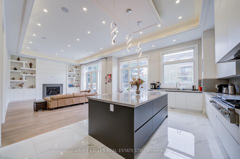 Photo 13 at 170 Spring Garden Avenue, Willowdale East, Toronto