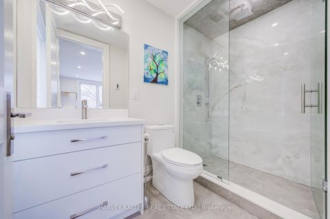 Photo 19 at 170 Spring Garden Avenue, Willowdale East, Toronto