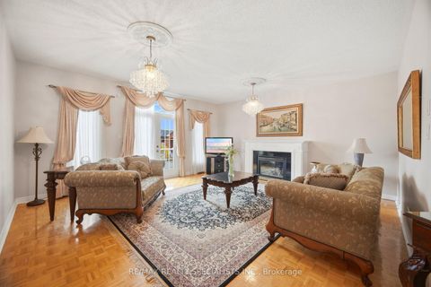 Photo 20 at 223 Sonoma Boulevard, Sonoma Heights, Vaughan