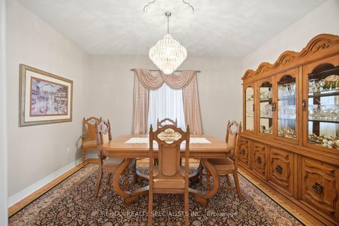 Photo 27 at 223 Sonoma Boulevard, Sonoma Heights, Vaughan