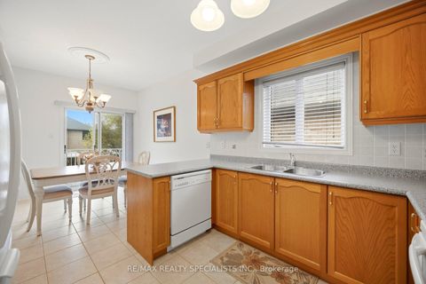Photo 28 at 223 Sonoma Boulevard, Sonoma Heights, Vaughan