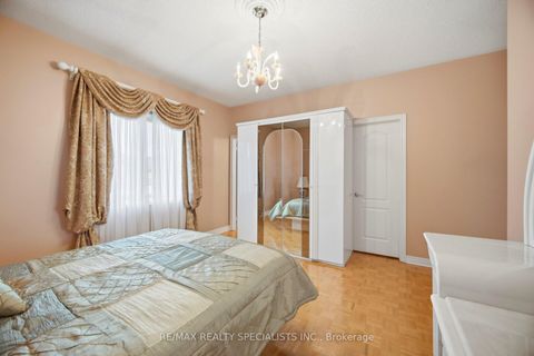 Photo 37 at 223 Sonoma Boulevard, Sonoma Heights, Vaughan