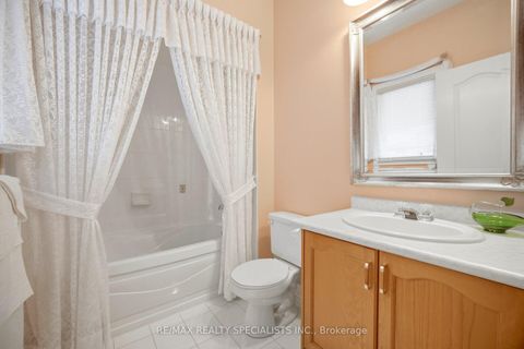 Photo 39 at 223 Sonoma Boulevard, Sonoma Heights, Vaughan