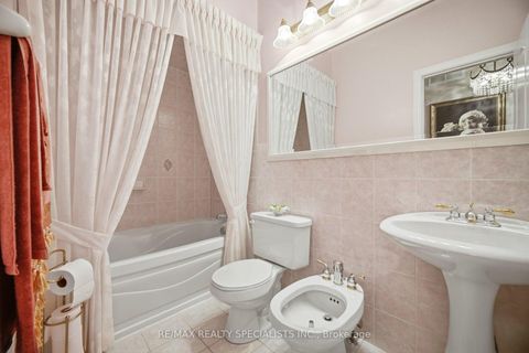 Photo 42 at 223 Sonoma Boulevard, Sonoma Heights, Vaughan