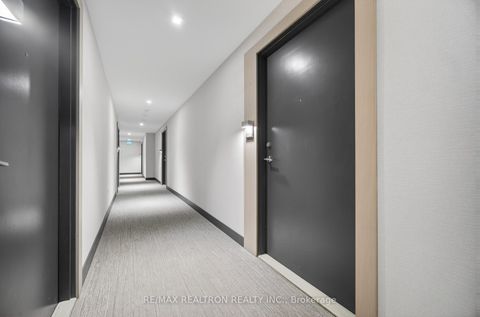 Photo 4 at 704 - 8 Olympic Garden Drive, Newtonbrook East, Toronto