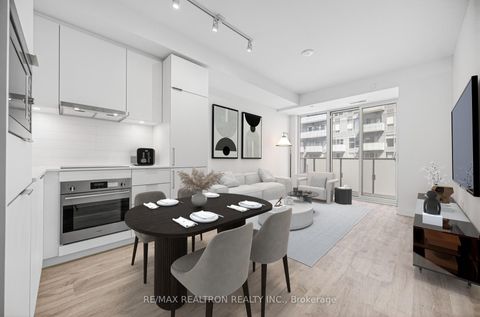 Photo 7 at 704 - 8 Olympic Garden Drive, Newtonbrook East, Toronto