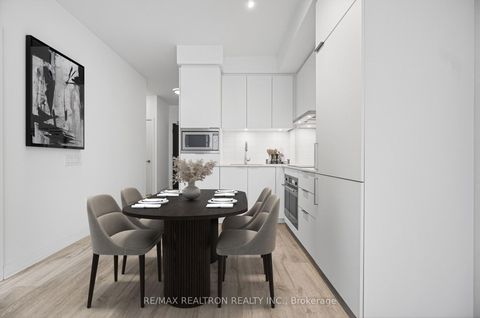 Photo 8 at 704 - 8 Olympic Garden Drive, Newtonbrook East, Toronto
