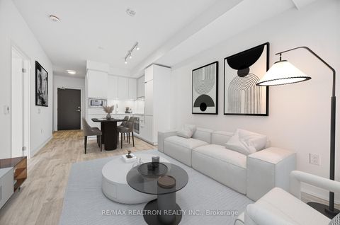 Photo 13 at 704 - 8 Olympic Garden Drive, Newtonbrook East, Toronto