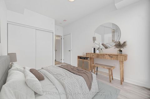 Photo 19 at 704 - 8 Olympic Garden Drive, Newtonbrook East, Toronto