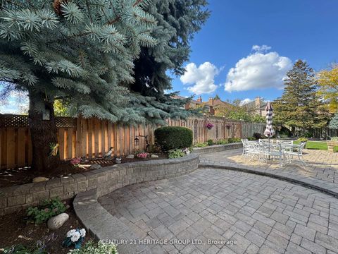 Photo 42 at 12 Lavinio Court, Maple, Vaughan