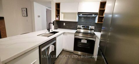 Photo 3 at 613 - 75 Weldrick Road E, Observatory, Richmond Hill